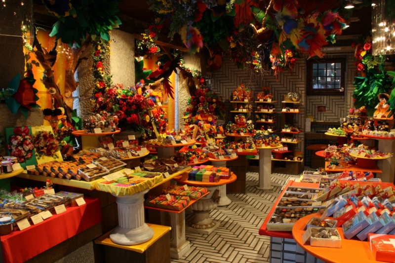 vente--min_candy_store_chocolate_shop_chocolate_switzerland-393515